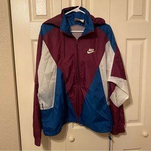 Retro Nike Windbreaker